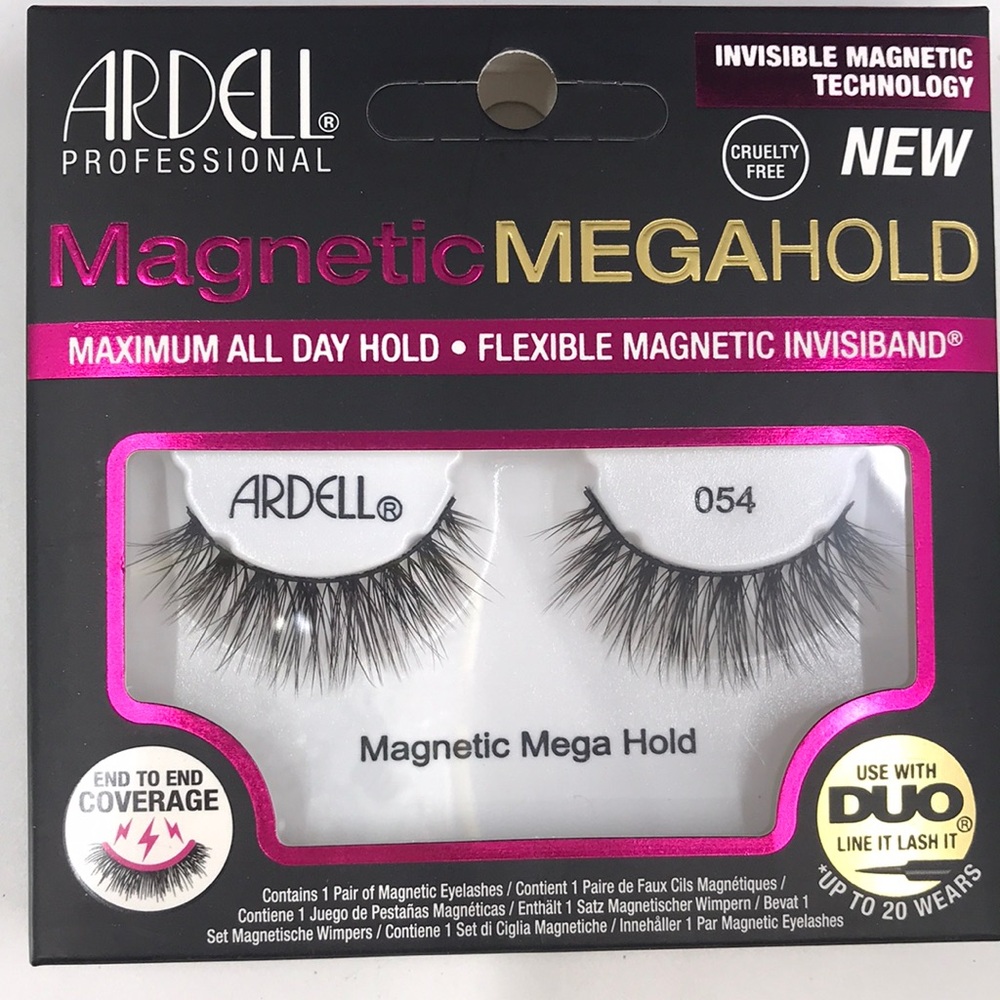 Ardell Megahold Magnetic Eyelashes one pair 054